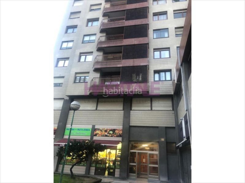 Foto 58d67504-5eaa-4682-a852-21571b7bfe86. Rent office space in n/a in Basurtu Bilbao