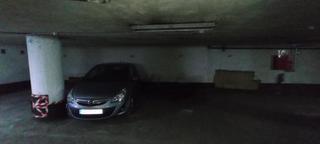 Aparcament cotxe a Basurtu