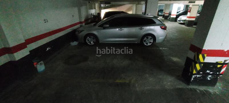 Foto f46e73af-b392-4c65-83e9-26c41cb04469. Parking voiture dans Basurtu Bilbao