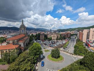 Duplex en Plaza juan xxiii 5. Api diputacion,4 habitale, vende magnifico duplex de 300 m2 en b