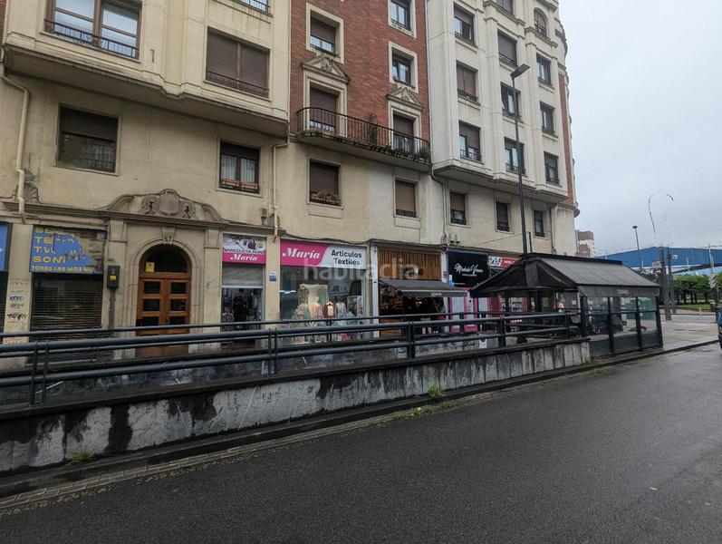 Foto 8bdf04a7-c9c7-406c-b7ca-a3fa5c1a8b29. Lloguer local comercial a alameda dr areilza 57 a Bilbao