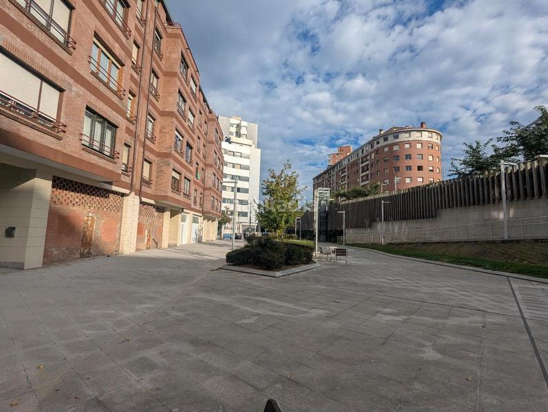 Foto 25c62151-a0a4-454f-841f-d7d26c4e7c27. Business premise in Basurtu Bilbao