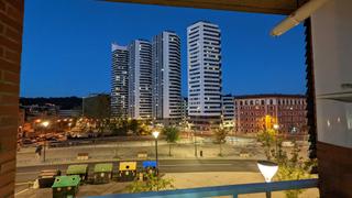 Location Appartement à Ametzola. Solo estudiantes alquiler piso interior con tres habitaciones. z