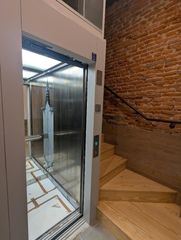 Duplex in Iturribide 16. Api diputacion,4 habitale vende piso con ascensor en el casco vi