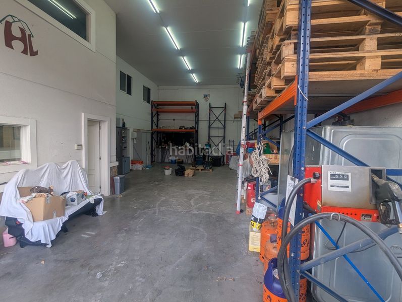 Foto b57d0188-8c32-487a-a749-272c91af10f4. Nau industrial a kenterabidea a Erandio