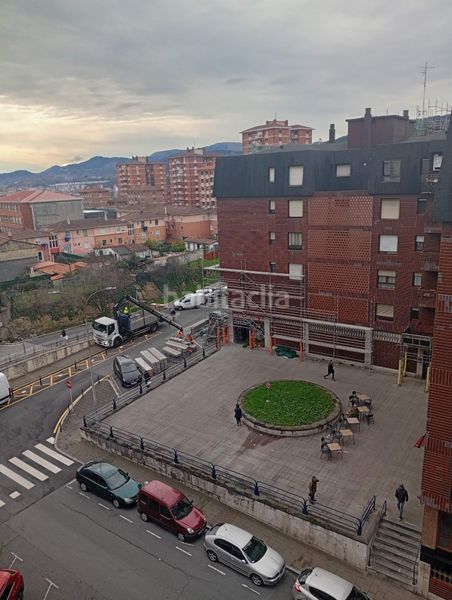 Foto ede5e63c-399d-4ada-b3fb-c24d1c1ad0eb. Pis amb calefacció a Azeta - Abatxolo Portugalete