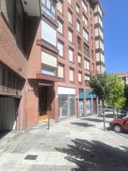 Aparcament cotxe a Julio Gutierrez Lumbreras Kalea 2