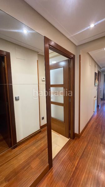 Foto 1dd1f6a3-88fc-4050-9ab0-d9c353aca2e8. Pis amb calefacció a Azeta - Abatxolo Portugalete