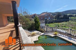 Xalet  San roque. Chalet en venta en oreña, 6 dormitorios.