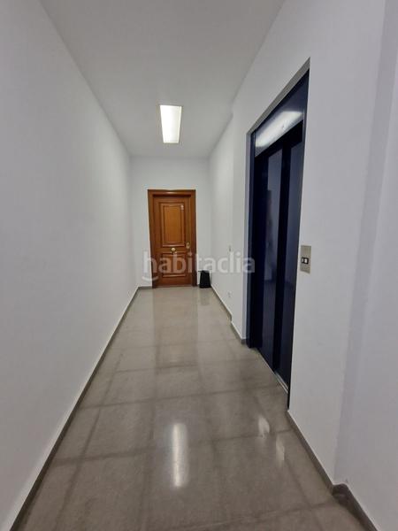 Foto 8bd4cedc-993f-4e79-bdfd-af93f1105787. Bureau dans Alisal - San Román Santander