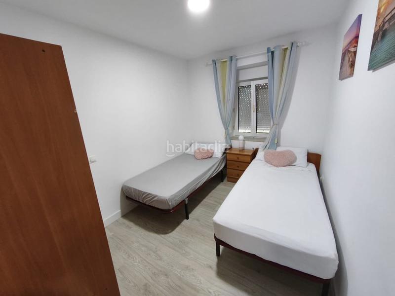 Foto 6862e313-9f73-485e-8485-b87254fade1c. Miete haus mit parking in Cacicedo Camargo
