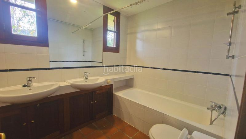 Foto 34a74659-694c-4029-b89f-e136709bc1bf. Chalet with heating parking in Meruelo