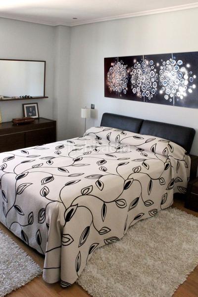 Foto 8a166462-62c3-483c-a77b-c3e41f47d44e. Pis amb calefacció aparcament a Sancibrián Santa Cruz de Bezana