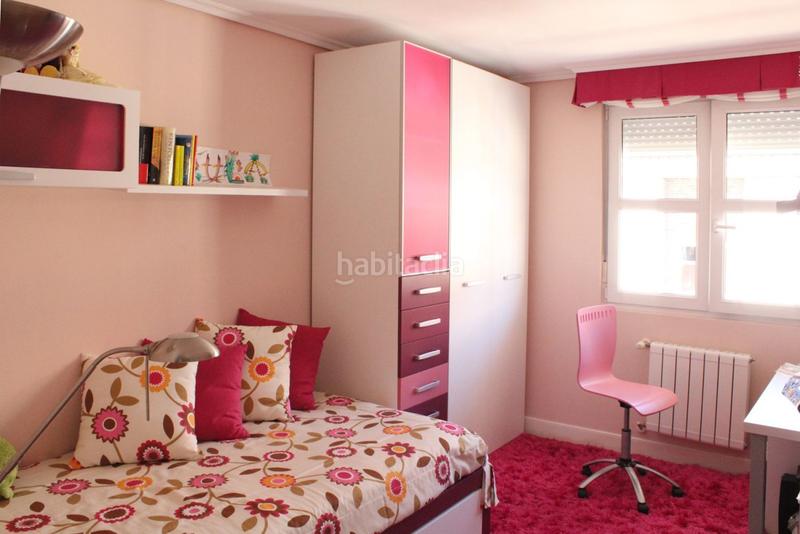 Foto df7fd9da-a937-4f04-8091-59ab9f22e0f8. Pis amb calefacció aparcament a Sancibrián Santa Cruz de Bezana