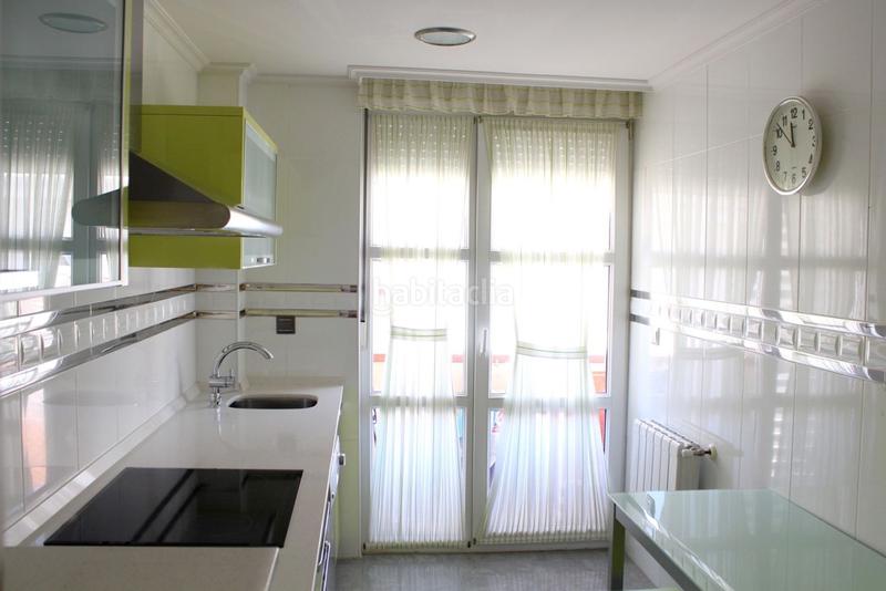 Foto e260614e-8308-4d37-97df-ca668236bbf5. Pis amb calefacció aparcament a Sancibrián Santa Cruz de Bezana