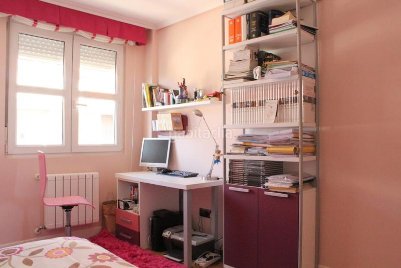 Foto ed475d13-510b-487d-af33-d8f741e1fc3e. Pis amb calefacció aparcament a Sancibrián Santa Cruz de Bezana