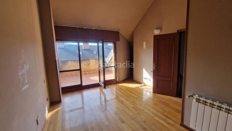 Foto 6d13ba79-5a85-4aec-a671-2f0586b1e901. Chalet avec chauffage parking dans Astillero (El)