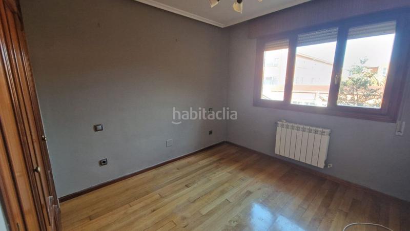 Foto d9abbdd9-f343-48a1-83c8-1221e1e589ec. Chalet avec chauffage parking dans Astillero (El)