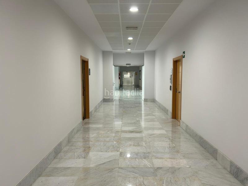 Foto 2a8a8cbf-9da1-4e04-9f3c-b867c746dc3d. Ufficio in Lamiako-Txopoeta Leioa