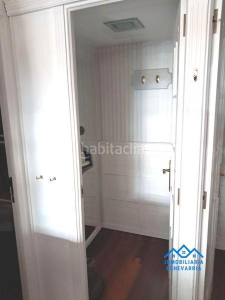 Foto d9311b90-c657-4c8b-be33-80ae51a1ef4f. Local comercial a Las Arenas Getxo