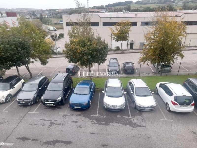 Foto 01bd988f-674b-4763-b7c0-111111a1ca39. Bâtiment à usage industriel dans Urduliz