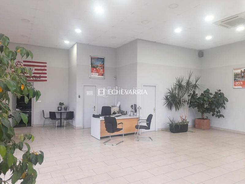 Foto c1f39076-65f2-4143-9a2d-9de34800778f. Bâtiment à usage industriel dans Urduliz