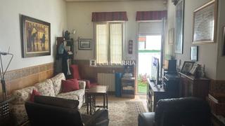 Casa adossada a Las Arenas. Se vende casa adosada en romo en la calle ezequiel aguirre