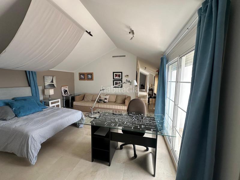 Foto 8e1dd897-4c46-4b56-a34f-2e19345ddc02. Appartement avec parking piscine dans puerto de Sotogrande-la marina Sotogrande