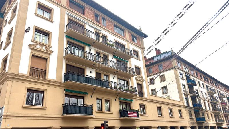 Foto f8f451f5-dc7e-4412-bf2d-6fa1b84c40d0. Piso se vende piso en el puente colgante en Las Arenas Getxo