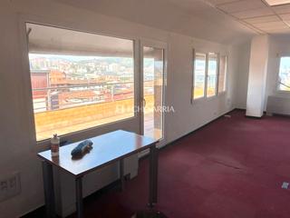 Lloguer Oficina a Las Arenas. Alquiler oficina  centro las arenas  edificio el abra 2