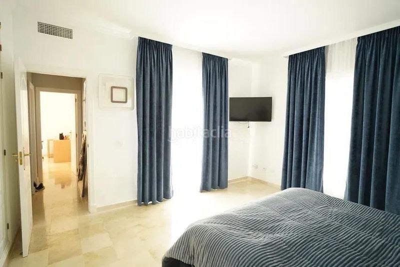 Foto b8850f7c-db12-44c8-8e3e-0e06ce282dd1. Chalet en Los Naranjos Marbella