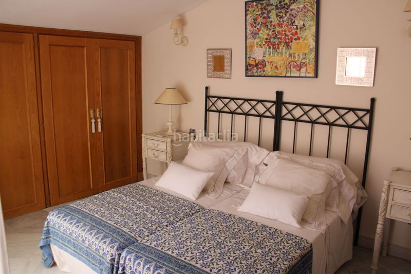 Foto 07b53b9c-ff4a-48d8-a9c1-295d89335581. Casa adossada amb calefacció aparcament piscina a Marbella