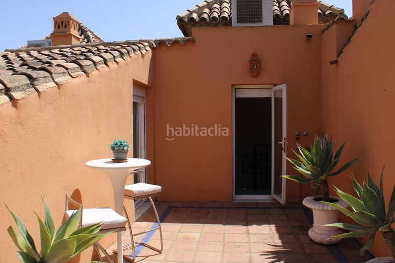 Foto 8da1ecb4-c915-4db8-b742-d91ed5920475. Casa adossada amb calefacció aparcament piscina a Marbella