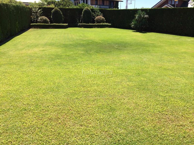 Foto a4e6ea0c-916c-4f46-86ee-a4875225d098. Chalet with heating parking in santa maría de Getxo Getxo