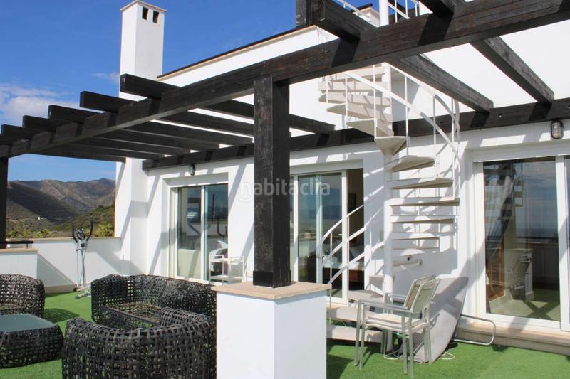 Foto 183d4b52-42f3-443b-a457-a99adb3fd70a. Alquiler casa adosada impresionante dúplex con vistas al mar. en Marbella