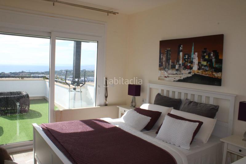 Foto 22eefee0-6827-4c80-8fbc-96964cc5119f. Alquiler casa adosada impresionante dúplex con vistas al mar. en Marbella