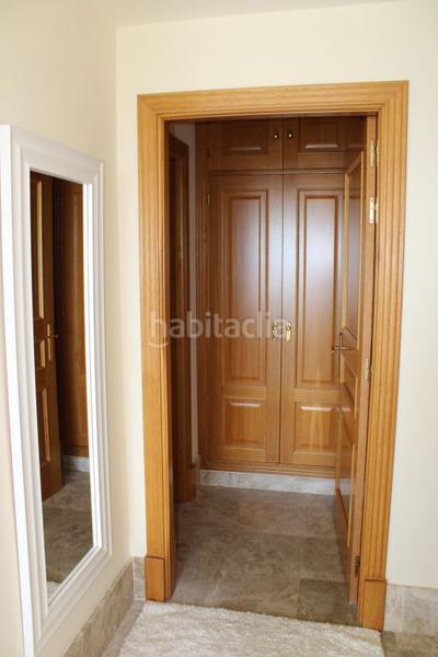Foto 89401183-d210-4a1a-acc5-aa5701262752. Alquiler casa adosada impresionante dúplex con vistas al mar. en Marbella