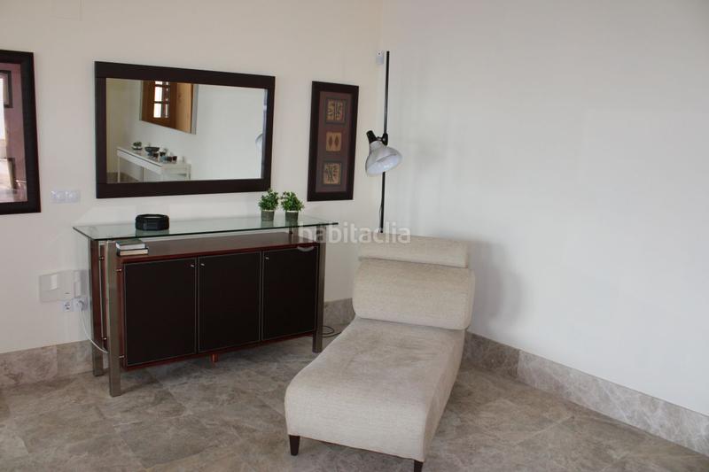 Foto b24a745b-5ff4-4820-be10-84896eb07167. Alquiler casa adosada impresionante dúplex con vistas al mar. en Marbella