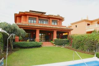 Casa en Valdeolletas - Las Cancelas - Xarblanca. Encantadora villa en xarblanca