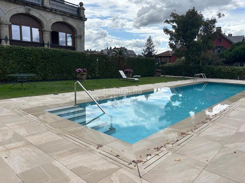 Foto 4a0e2429-cd5d-40b6-b6db-620cddc932e4. Duplex avec chauffage parking piscine dans Las Arenas Getxo