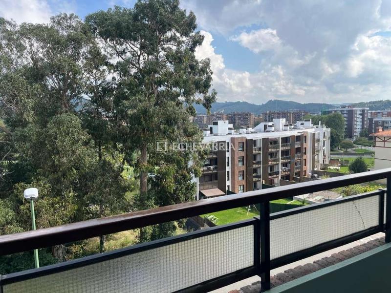 Foto 7378fcb7-0ae0-47d1-affb-d37b73c9fc08. Piso venta piso en algorta zona bidezabal en santa maría de Getxo Getxo