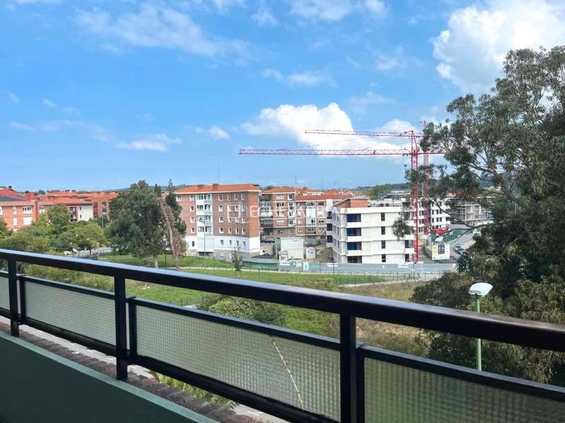Foto a5137bcc-4536-412f-a51f-444ea45b8c35. Piso venta piso en algorta zona bidezabal en santa maría de Getxo Getxo
