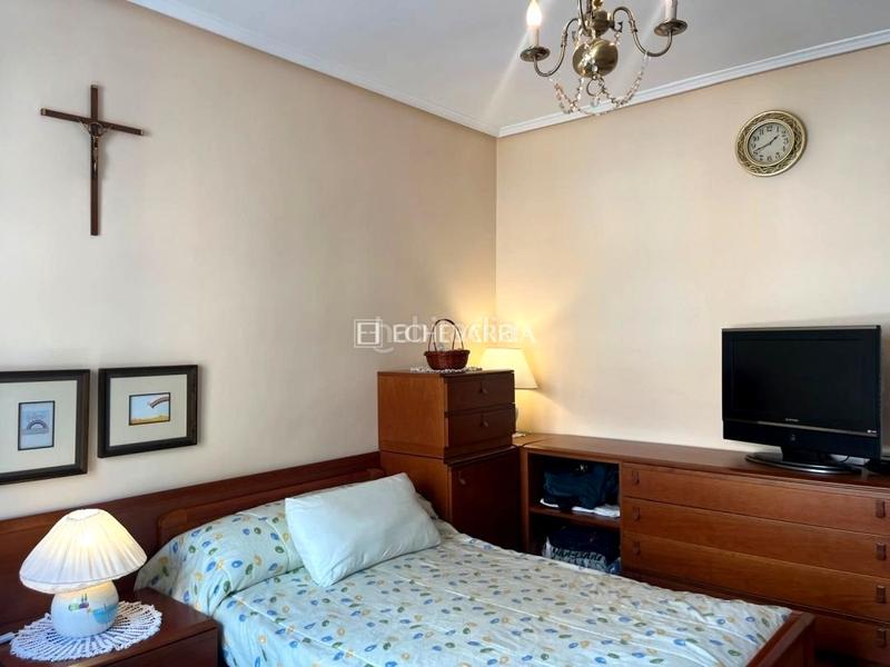 Foto c97df578-e0fa-4366-8eaf-09d3b6667a77. Piso venta piso en algorta zona bidezabal en santa maría de Getxo Getxo