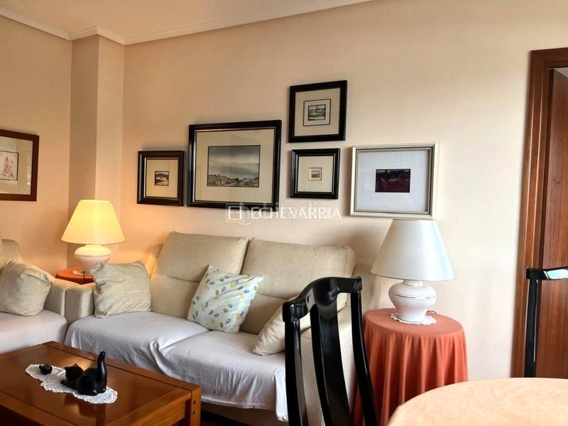 Foto db90eadb-8f68-4961-8d09-42cc45688464. Piso venta piso en algorta zona bidezabal en santa maría de Getxo Getxo