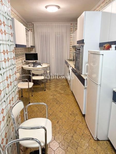 Foto c5bdb7f9-505d-443d-8254-400bb4a0e0f8. Appartamento con riscaldamento parcheggio in Las Arenas Getxo