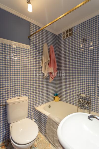 Foto f1ec51a3-48cc-457f-bfbe-842826359e73. Pis amb calefacció aparcament a Las Arenas Getxo