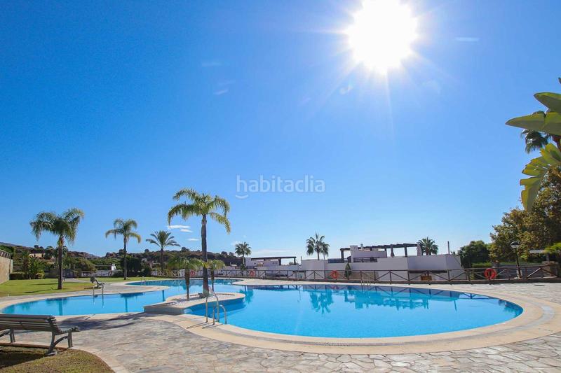 Foto 55835383-38c5-47dc-997f-3da9292251a6. Alquiler casa adosada impresionante dúplex con vistas al mar. en Marbella