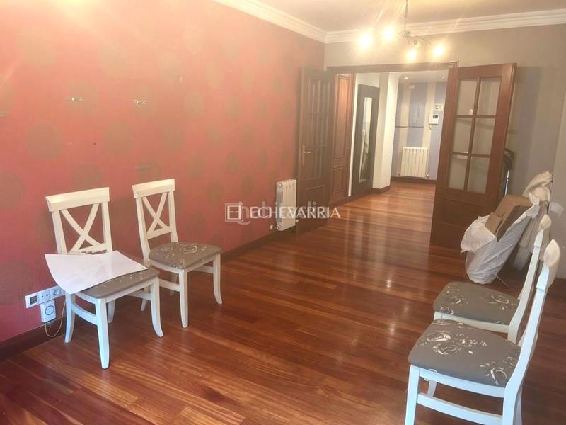 Foto 0ff84453-e1d6-4414-a1b0-153f81b85c42. Piso venta piso en el centro en Centro Urbano-Hirigunea Leioa