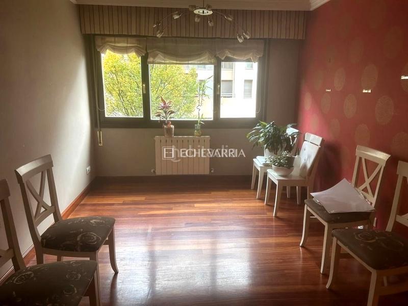 Foto cfdb796b-f841-4462-90bd-5e24f997e429. Piso venta piso en el centro en Centro Urbano-Hirigunea Leioa