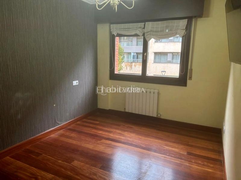 Foto db2b36b4-aa0d-4fb1-b8fc-64a8c75783a8. Piso venta piso en el centro en Centro Urbano-Hirigunea Leioa